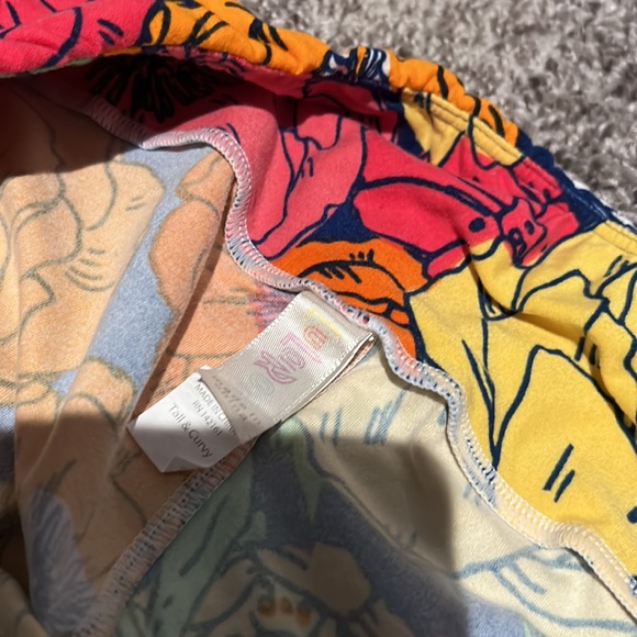 Lularoe pants medium - Picture 5 of 5